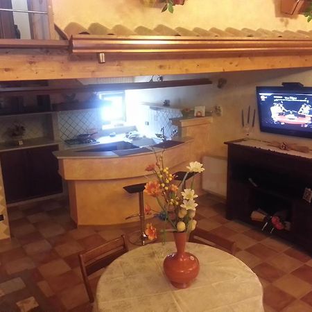 Alla Corte Dei Ventimiglia Montelepre Extérieur photo