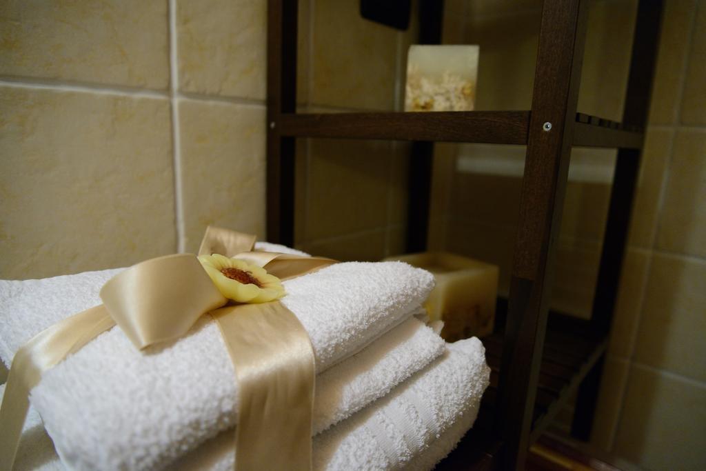 Alla Corte Dei Ventimiglia Montelepre Extérieur photo