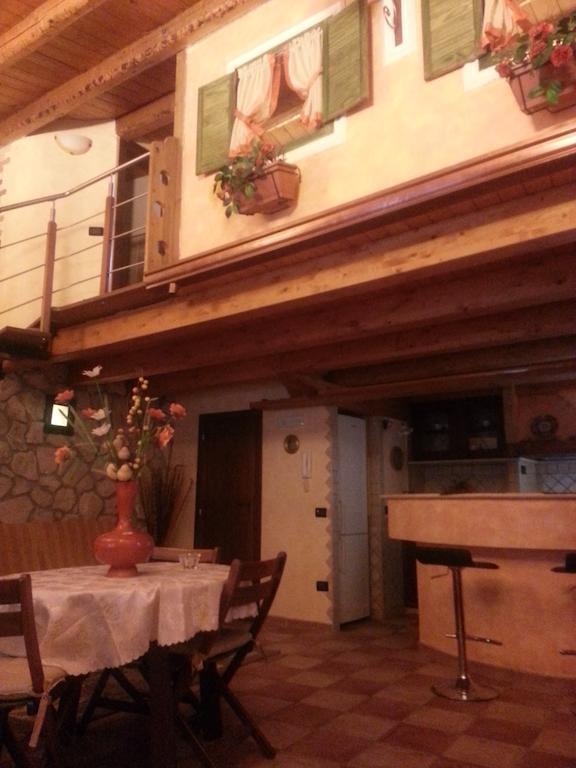 Alla Corte Dei Ventimiglia Montelepre Extérieur photo